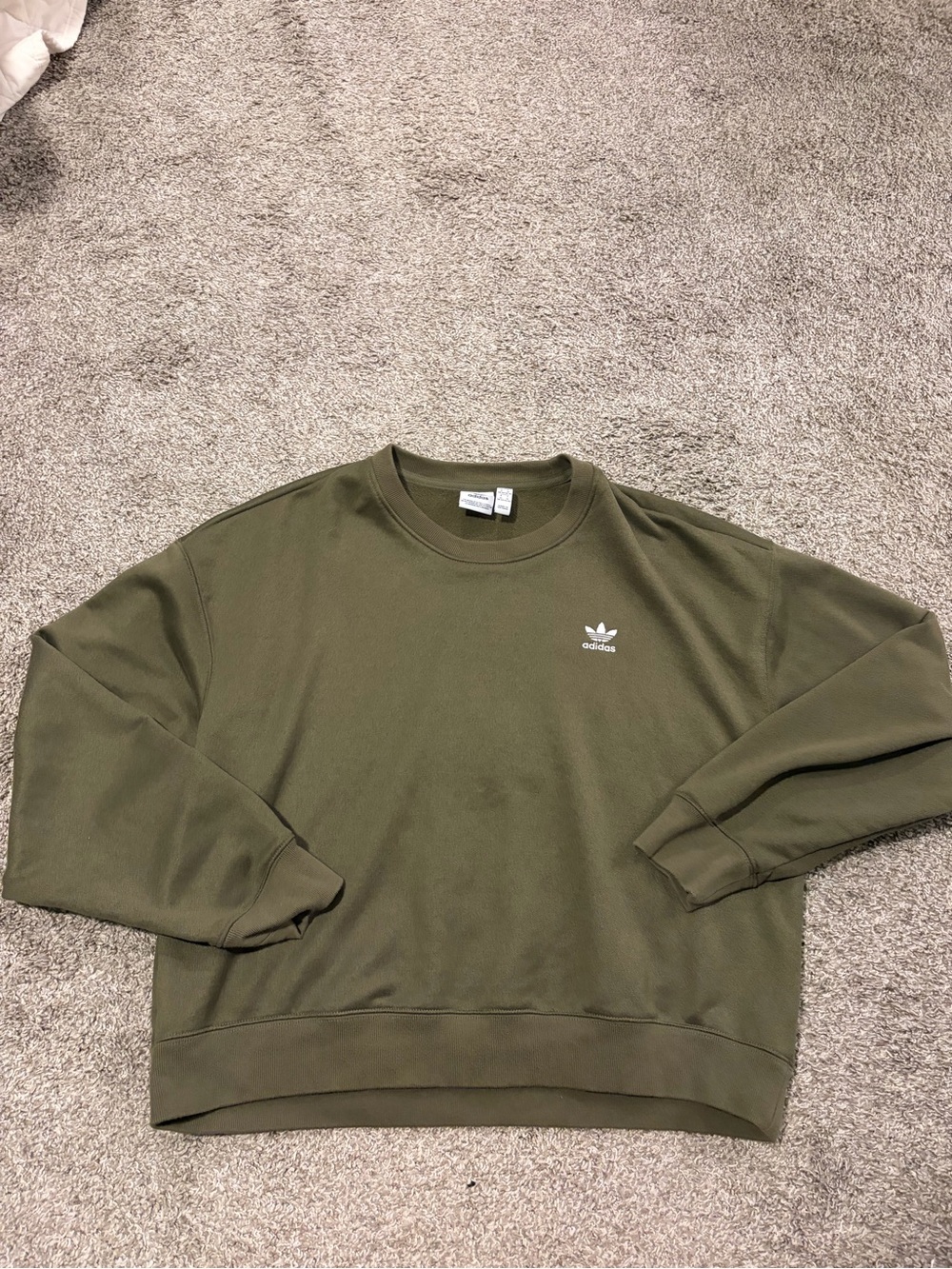 Adidas Women’s Olive Green Sweatshirt Size Medium EUC
